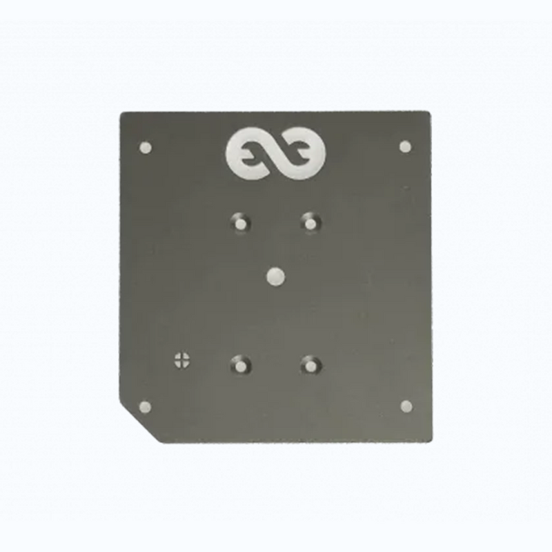 Reinforcing plate